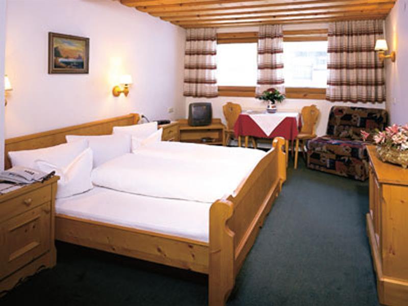 Hotel Tirolerhof Sankt Anton am Arlberg Esterno foto